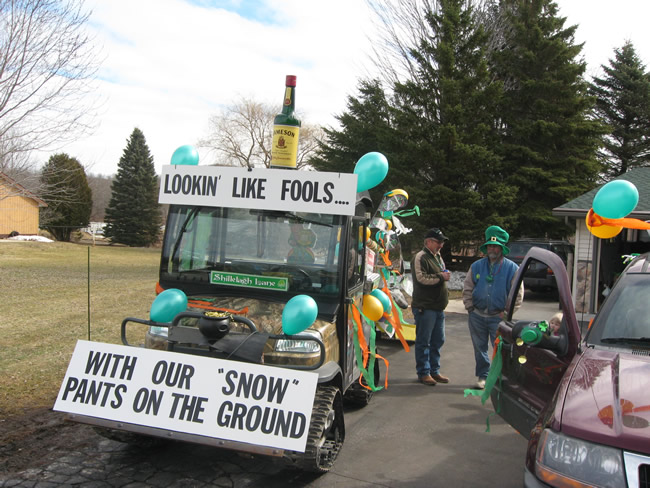 /pictures/ST Pats Floats 2010 - Pants on the ground/IMG_3085.jpg